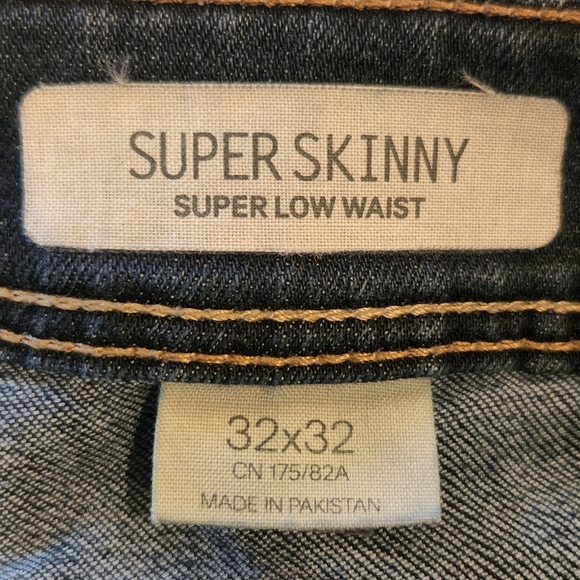 Levi's Womens Super Skinny super‎ low waist jeans Size 32 x 32 Med Wash - Picture 7 of 8